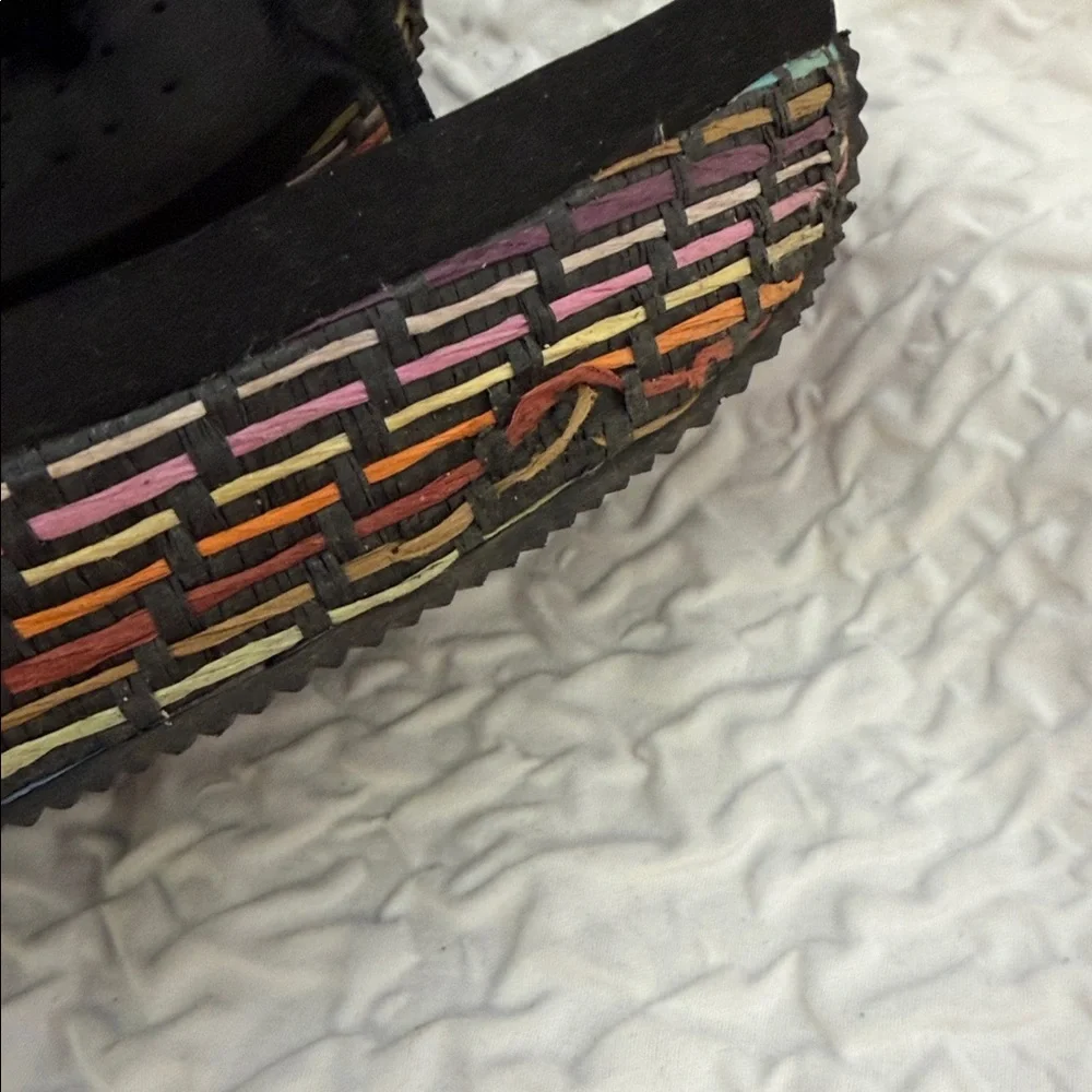 Roper Women's Black and Multicolor Wedge Sandals